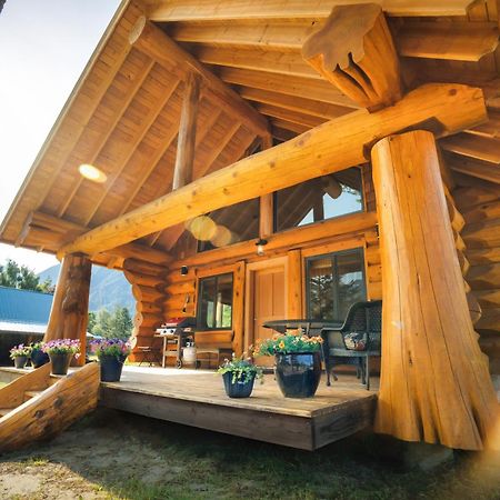 Hagensborg Bella Coola Grizzly Tours And Resort מראה חיצוני תמונה