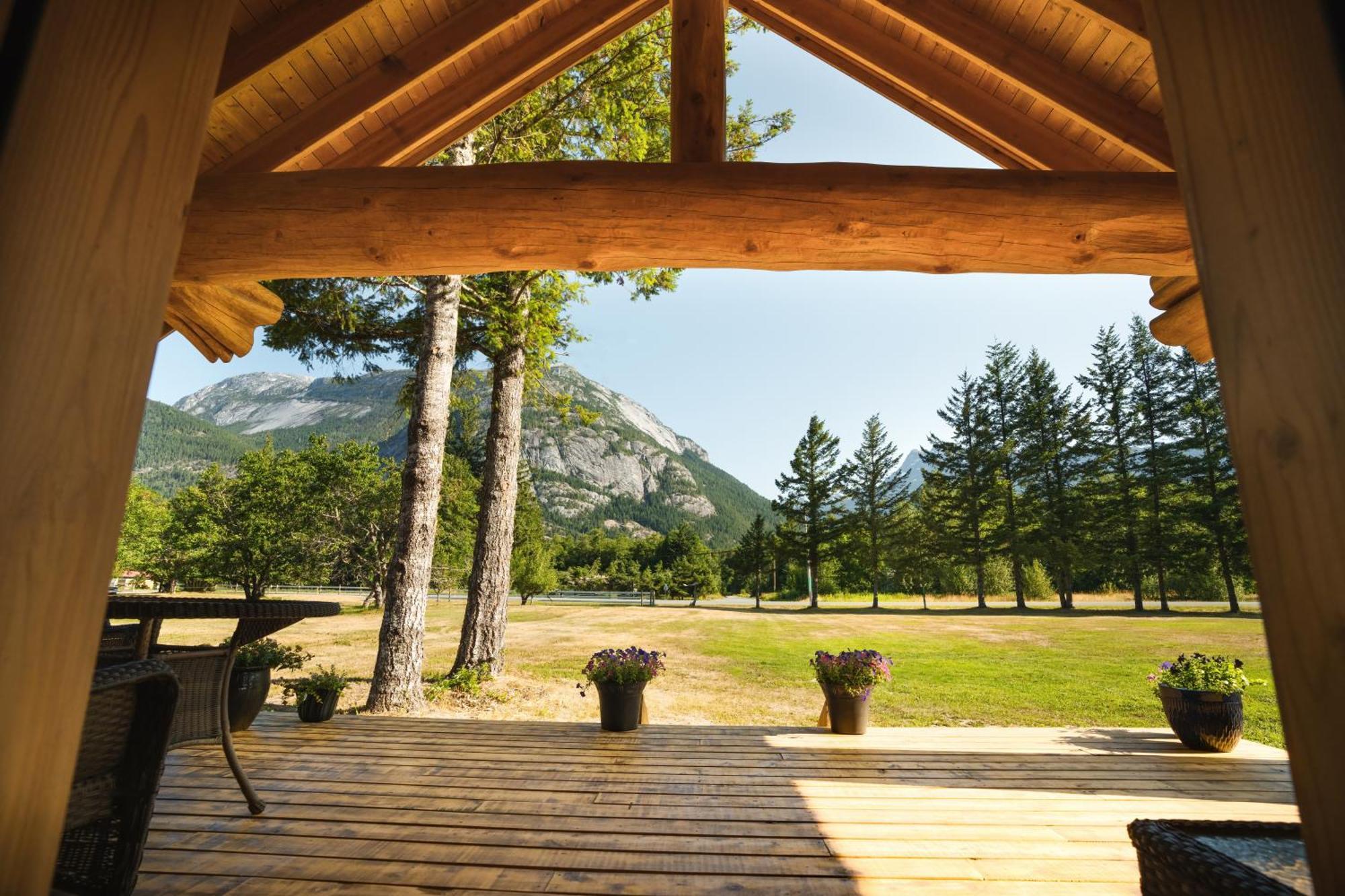 Hagensborg Bella Coola Grizzly Tours And Resort מראה חיצוני תמונה