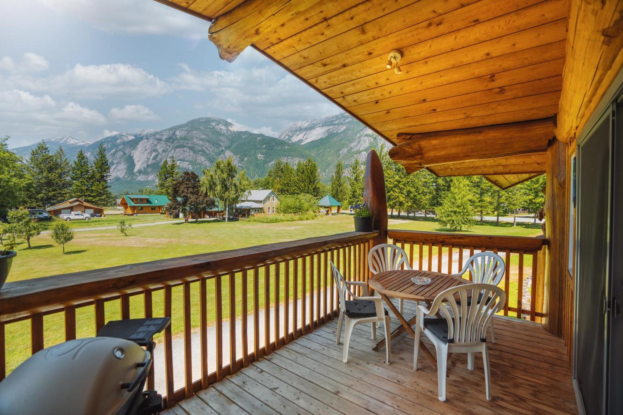 Hagensborg Bella Coola Grizzly Tours And Resort מראה חיצוני תמונה